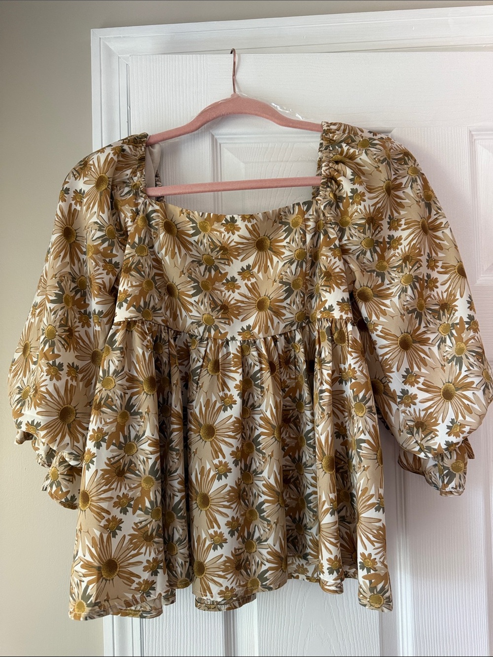 entro Cream and Mustard Floral Peasant Blouse